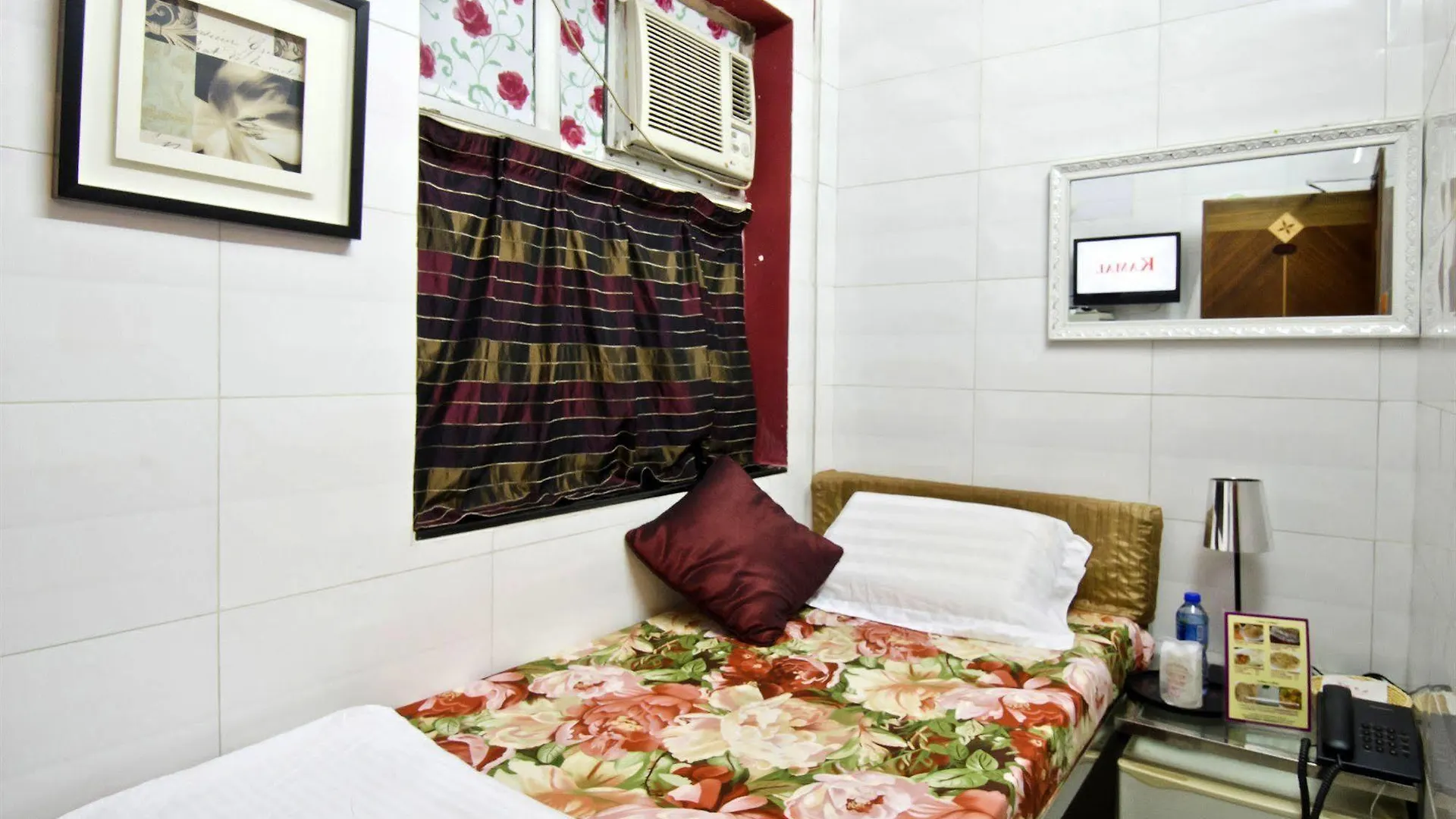 Kamal Traveller Hostel Hong Kong