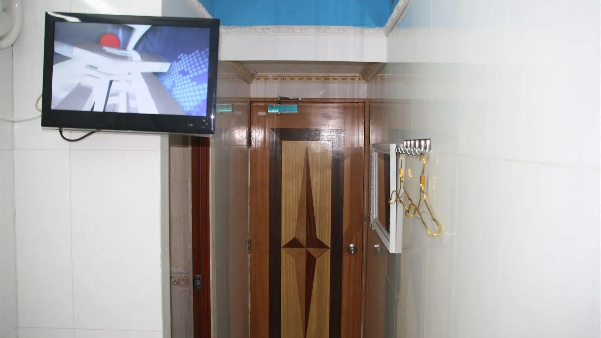Kamal Traveller Hostel Hong Kong China